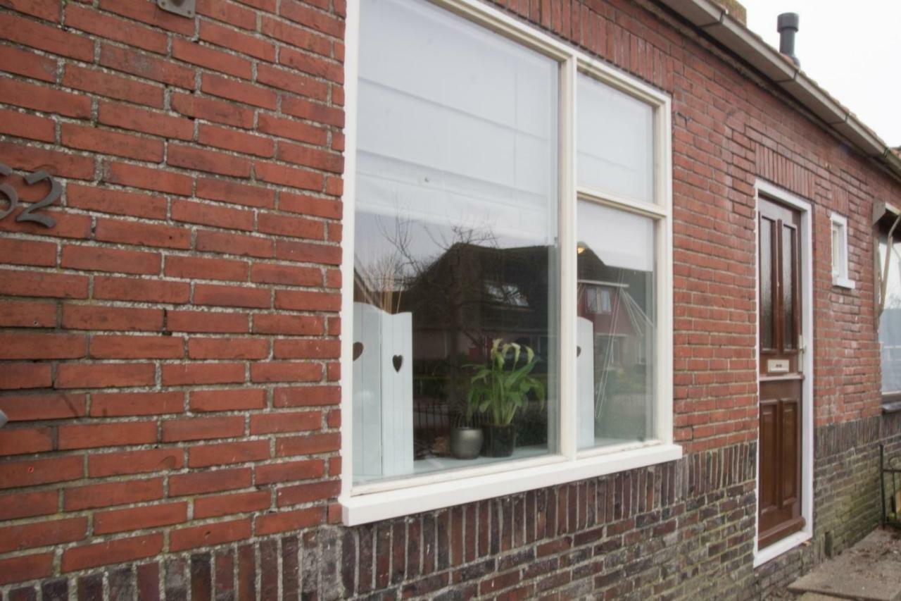 Bed En Breakfast Uitrust Lauwerzijl Exterior photo