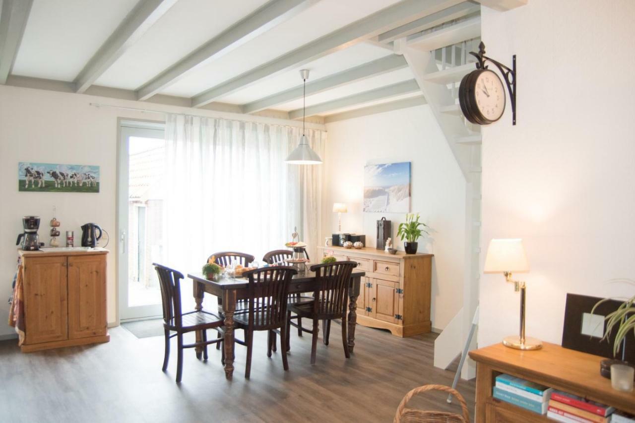 Bed En Breakfast Uitrust Lauwerzijl Exterior photo