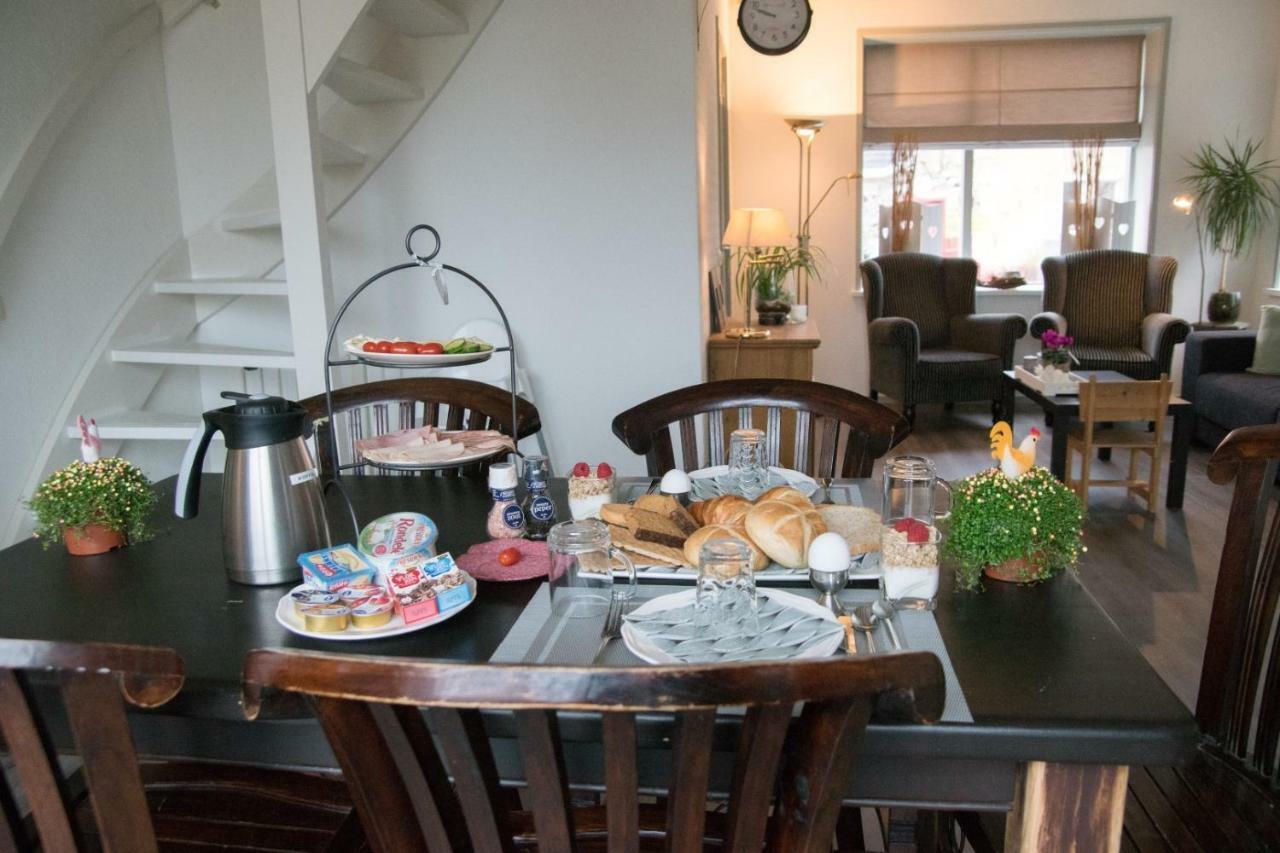 Bed En Breakfast Uitrust Lauwerzijl Exterior photo